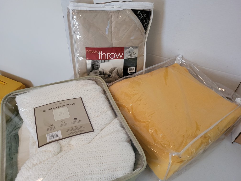Blankets&Pillows