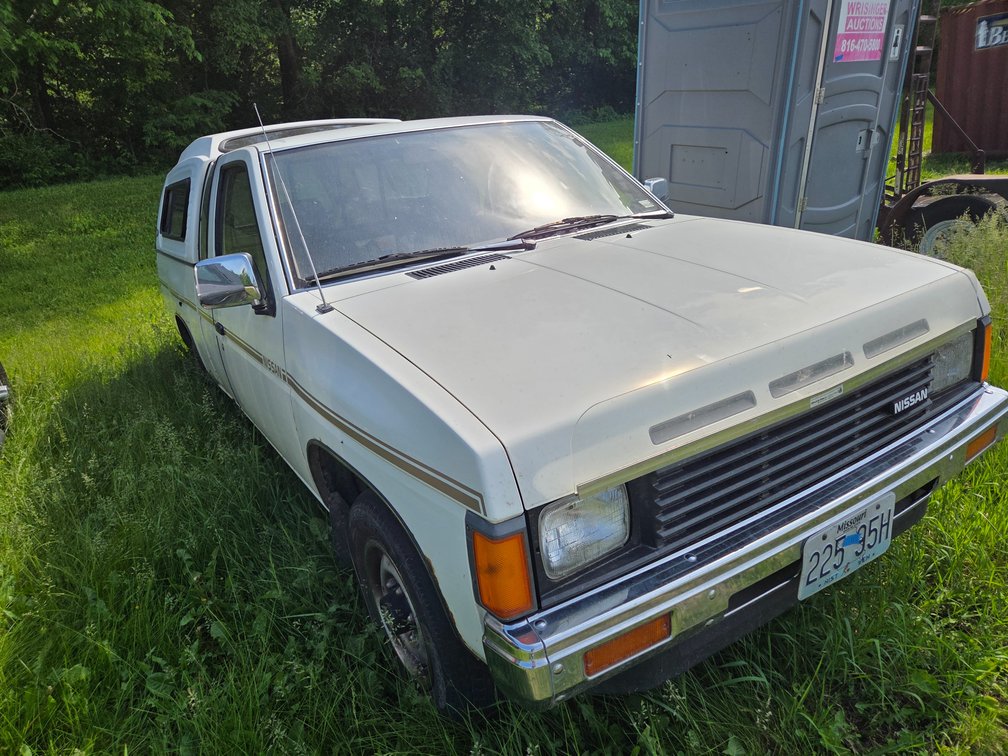 Nissan Pickup
