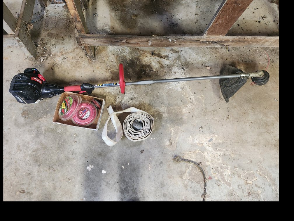 hyper tough weedeater with box of string 