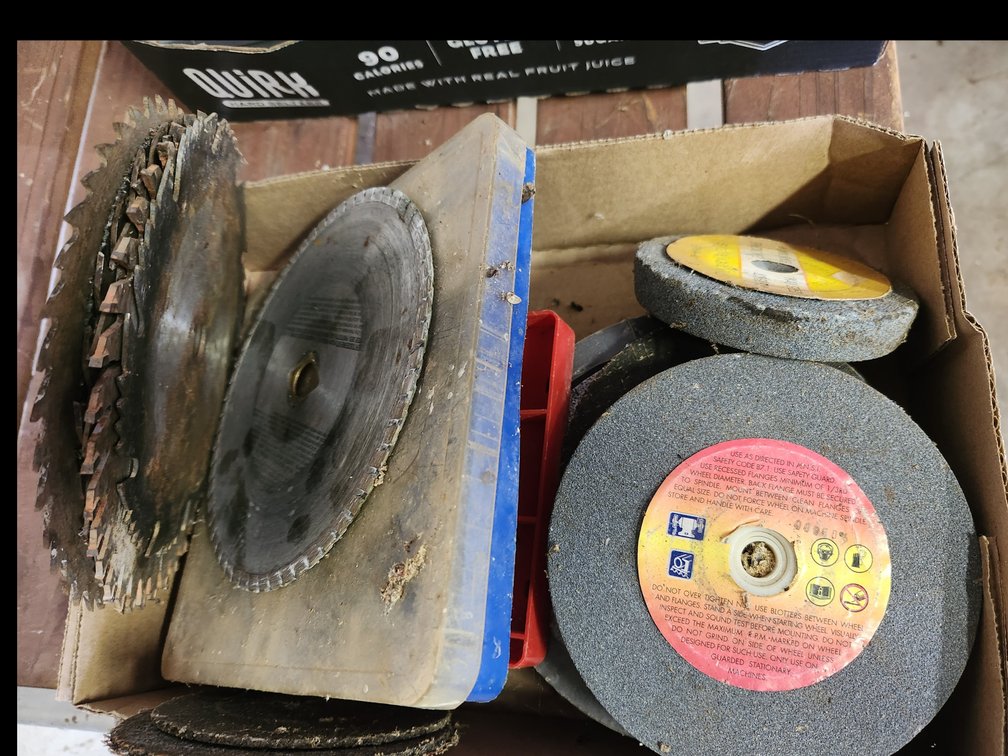 saw blades and grinding stones 