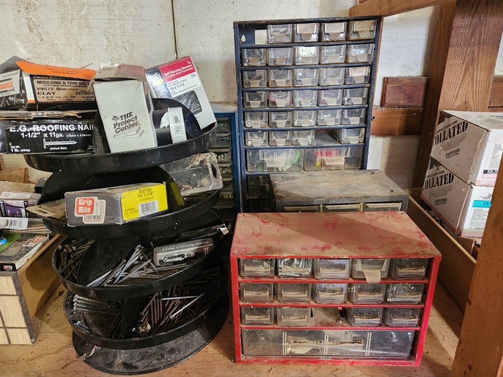 4 metal storage drawers