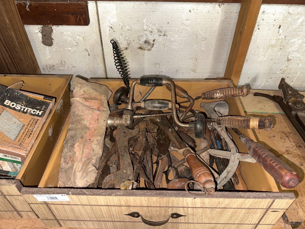 lot of vintage tools 