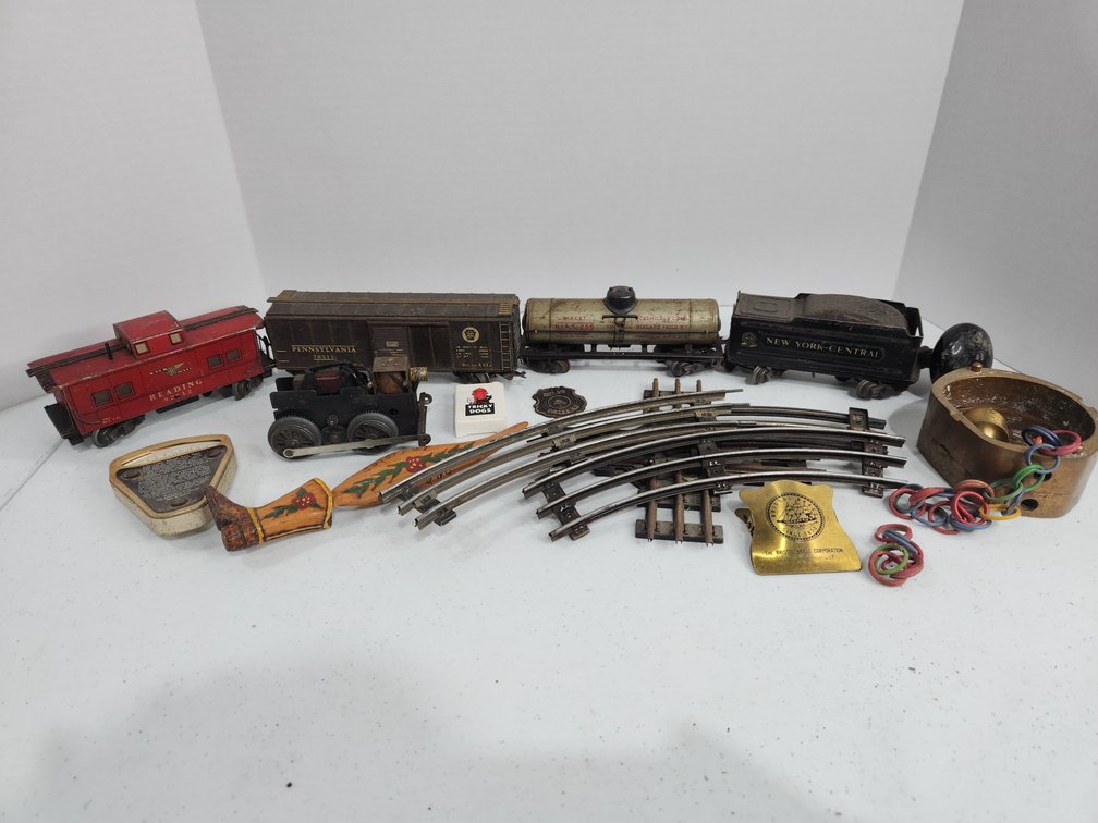large lot of modeltrain parts 