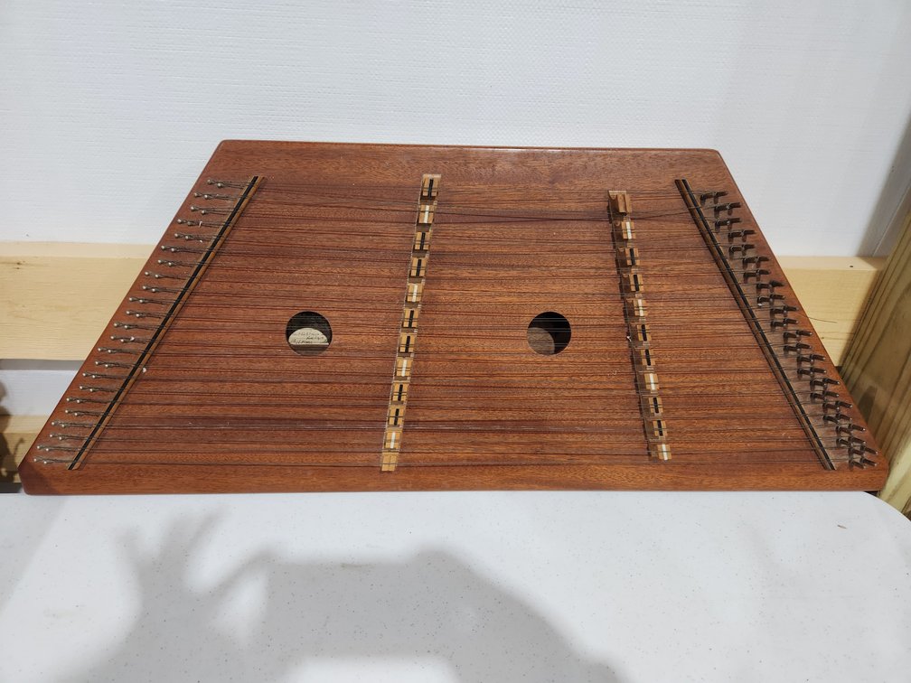Dusty Stings Seattle Washington model d 10 Hammer Dulcimer