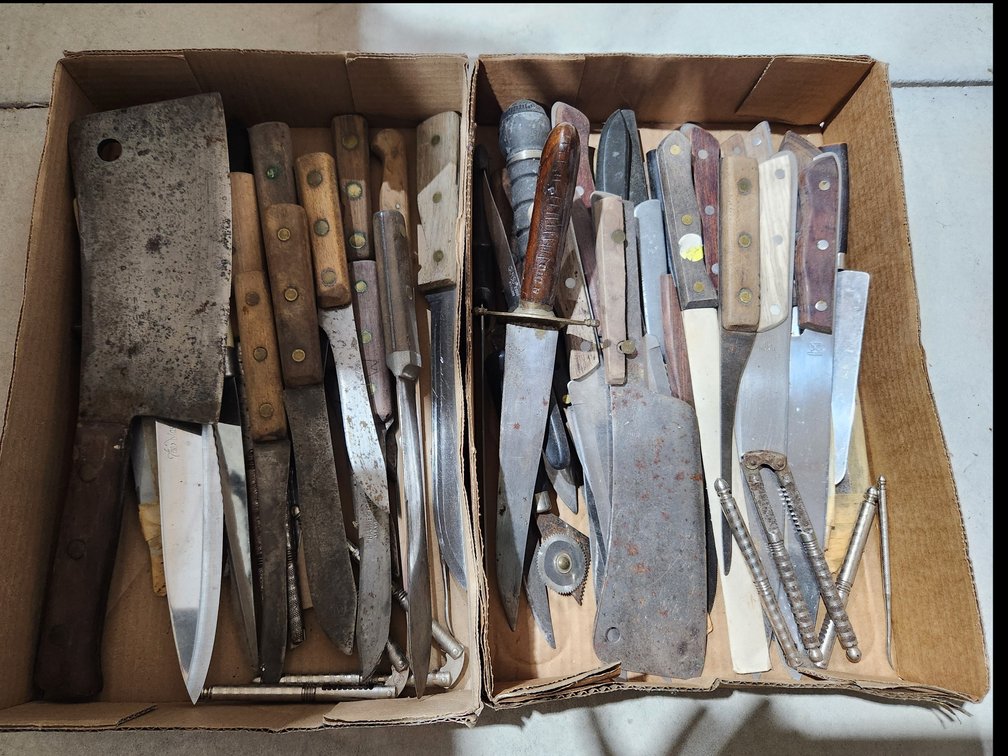 kitchen knives