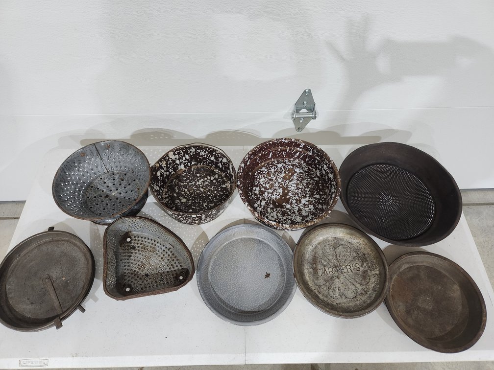 metal kitchenware