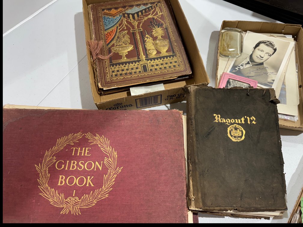 The Gibson Book, old pictures, Ragout ‘12 and more