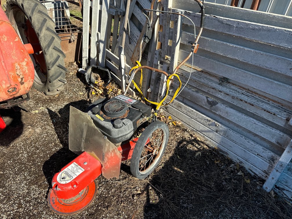Vector XL/C Weed Trimmer