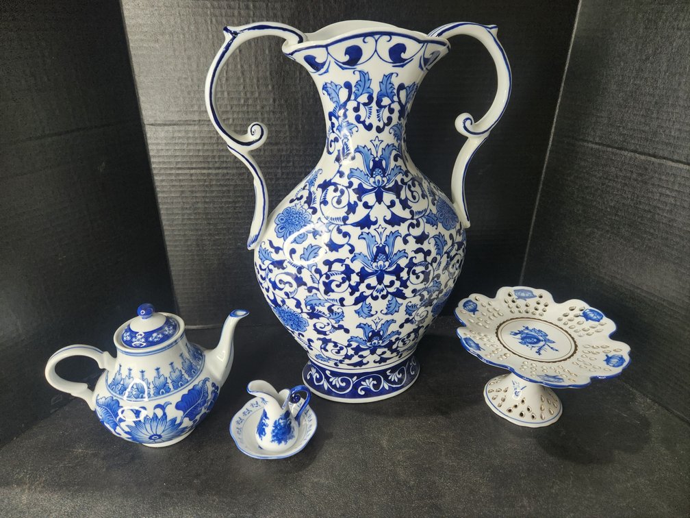 Blue and White Ceramic/ Porcelain