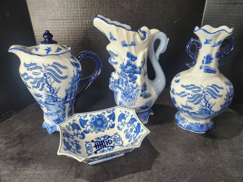 Blue and White Ceramic/ Porcelain
