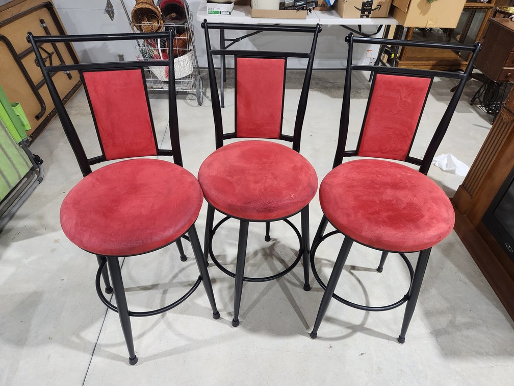 3 Barstools
