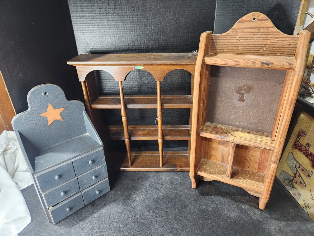 Decor Shelves
