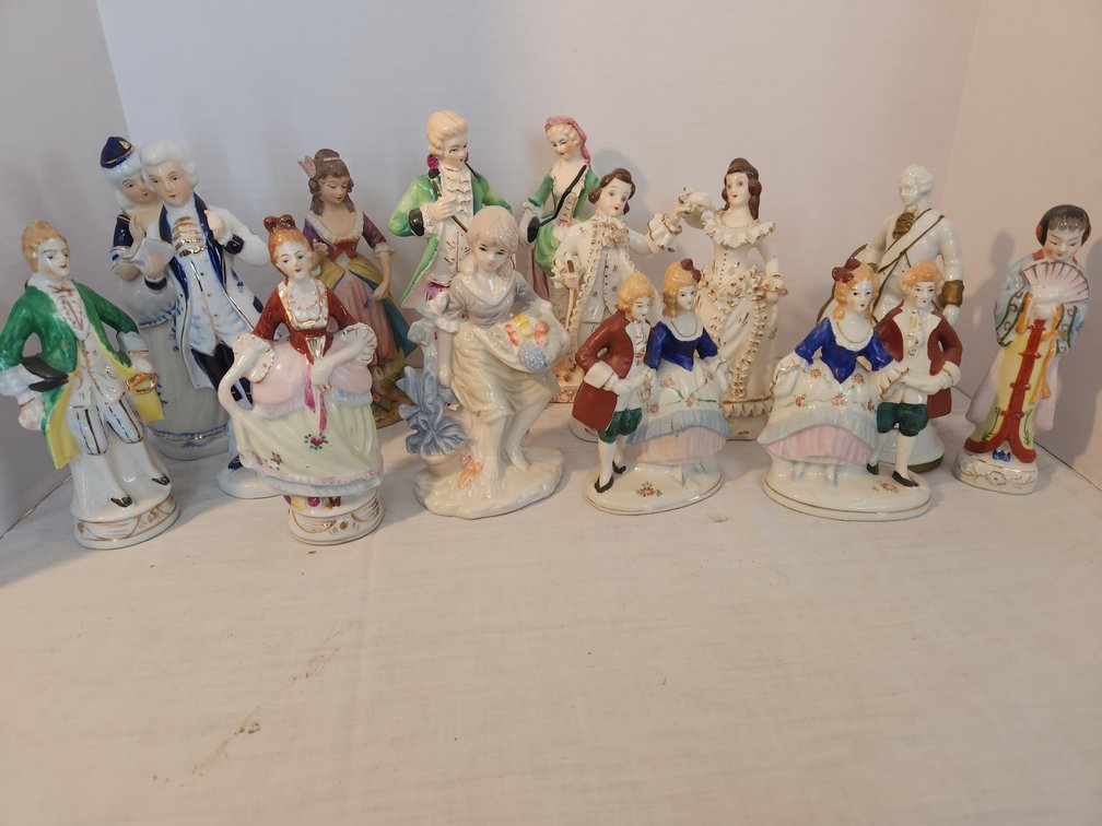 Figurine