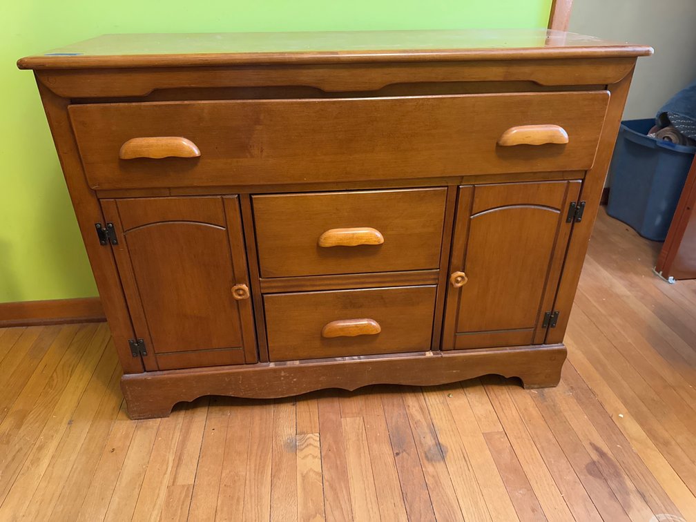 Dresser