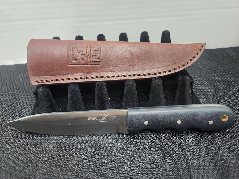 Ipak Knife Lot 2 of 35