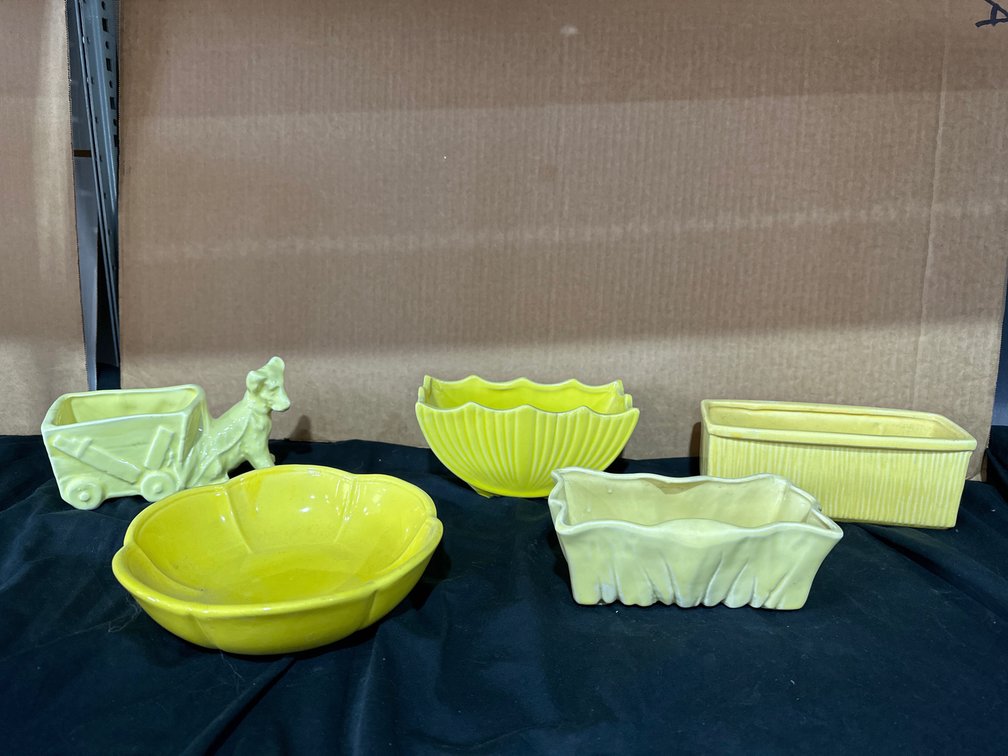 McCoy Pottery Lot 6 of 11