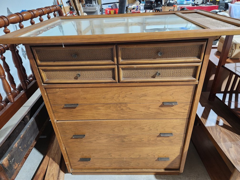 Dresser and Chest Bed Room Set