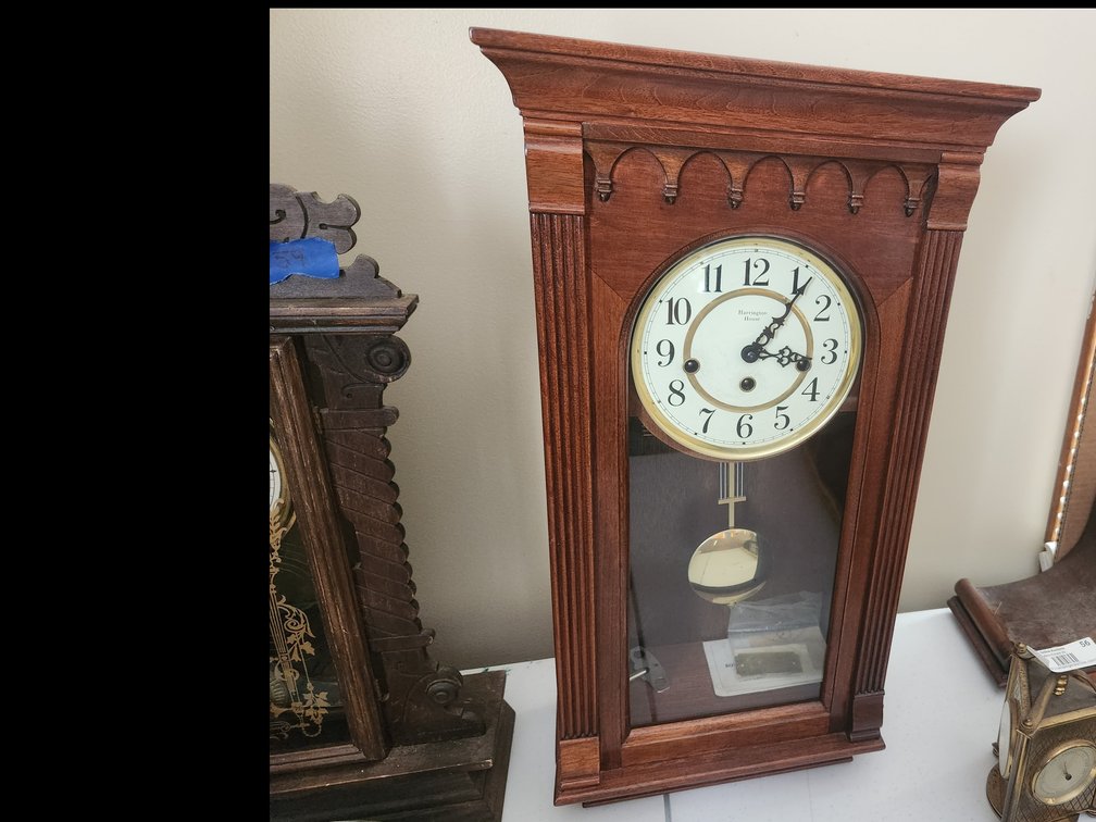 Clocks Lot 9 of 14