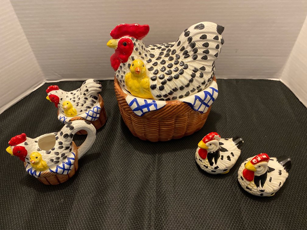 Rooster Themed