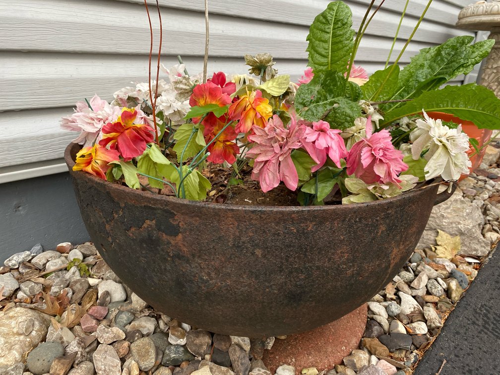 Cast Iron Pot