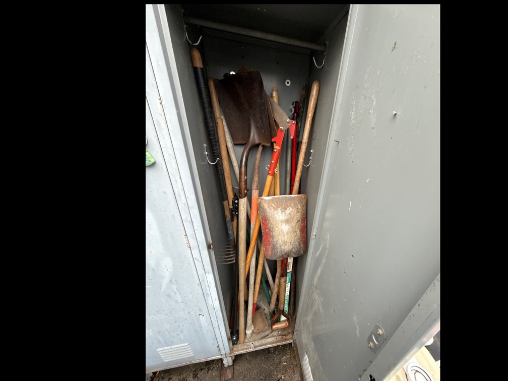Contents Only in Locker