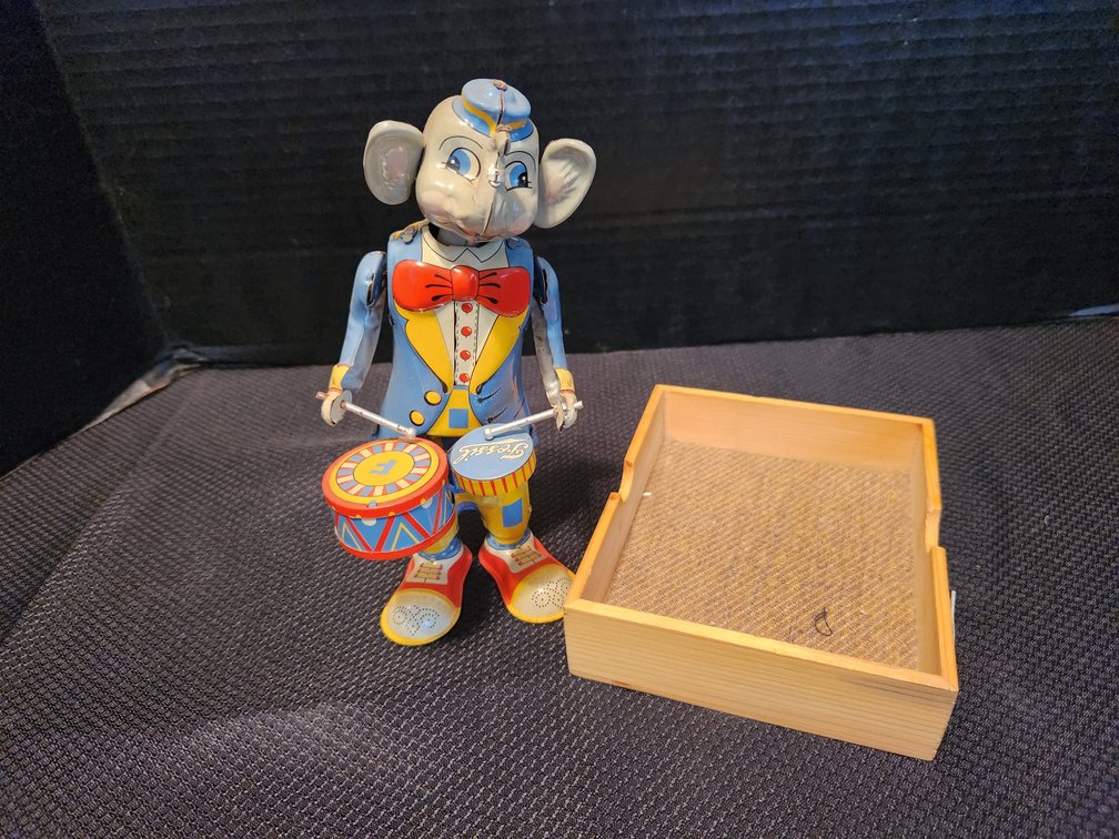 Wind Up Elephant