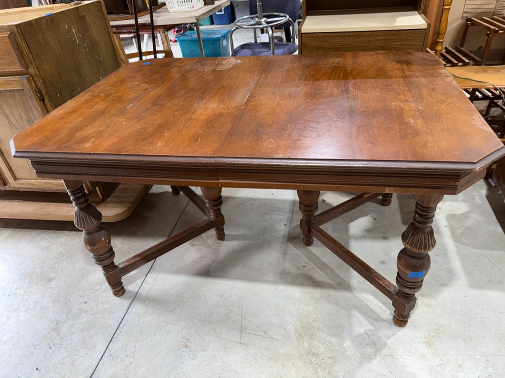 Antique Dining Tabe
