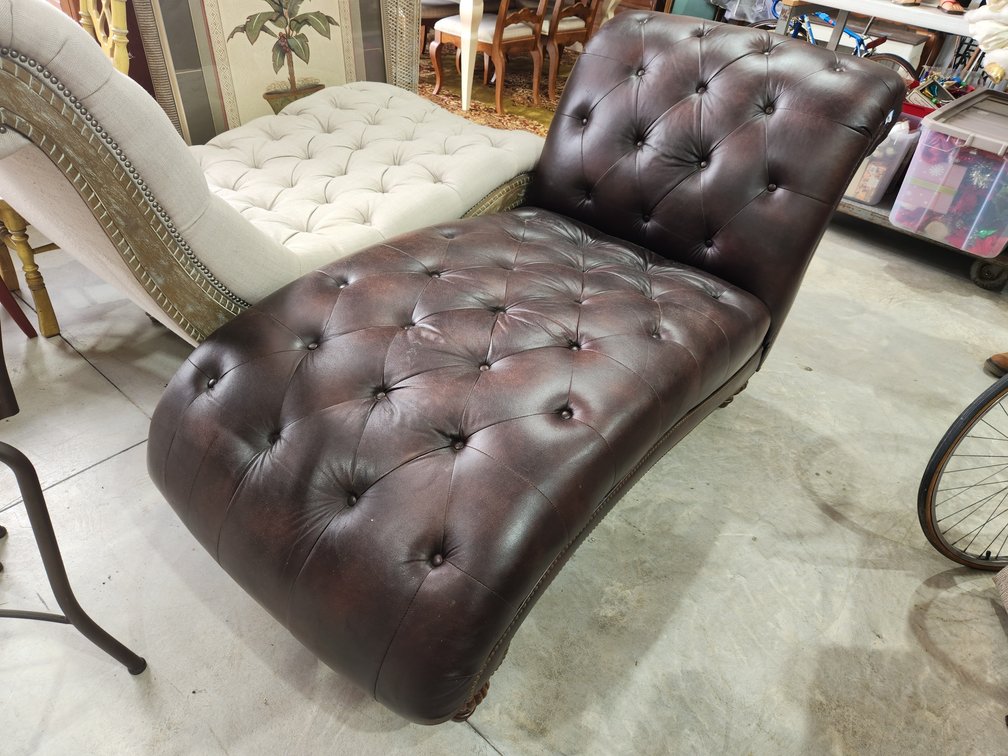 Chaise lounge