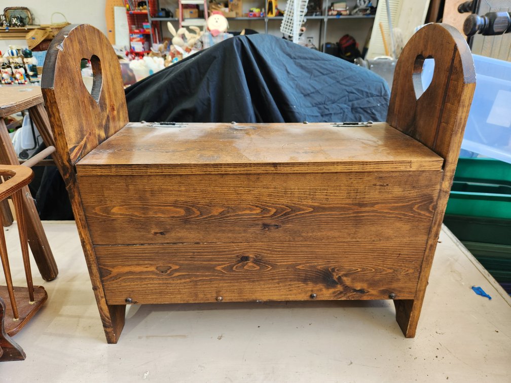 Magazine racks and child bench