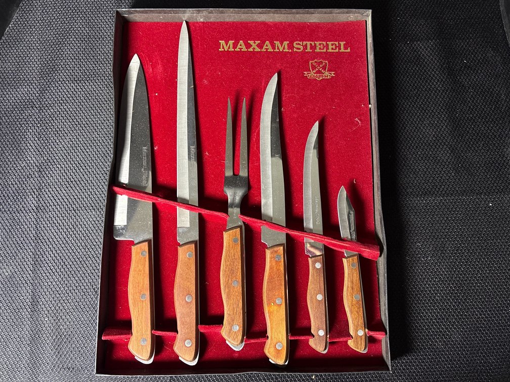 Set of Kitchen Knives 