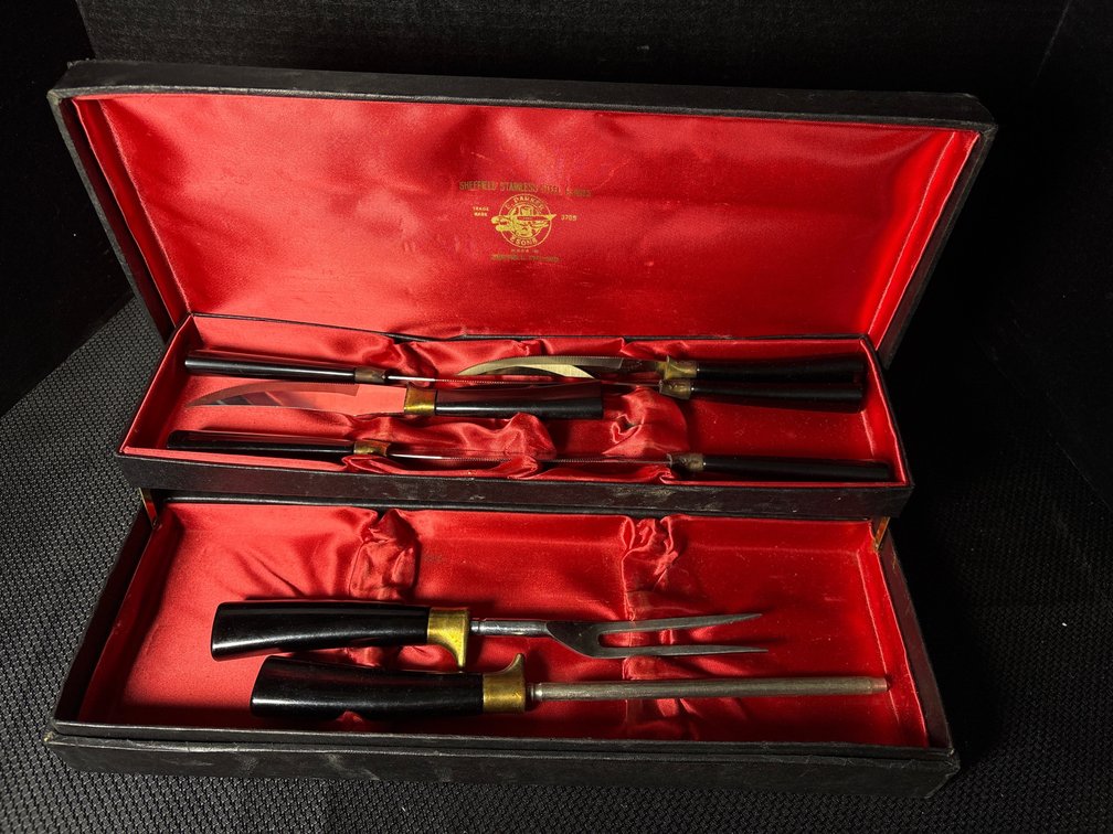 Set of Parker + Sons knives 