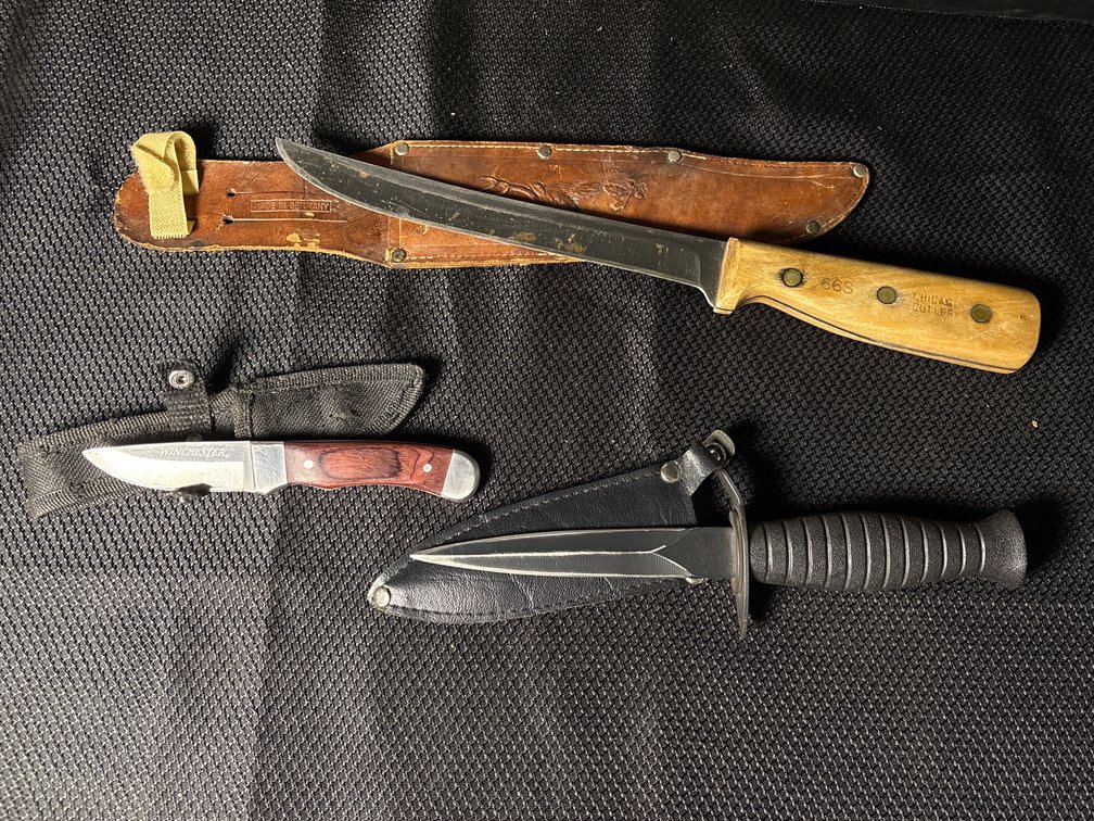 Knives 