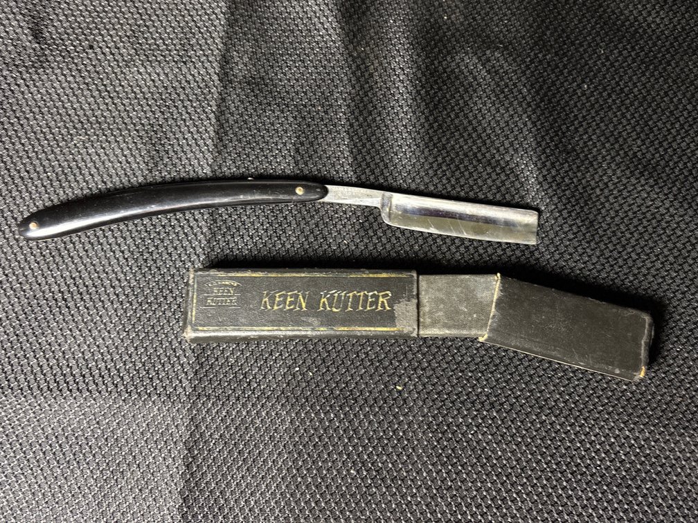 Straight Razor