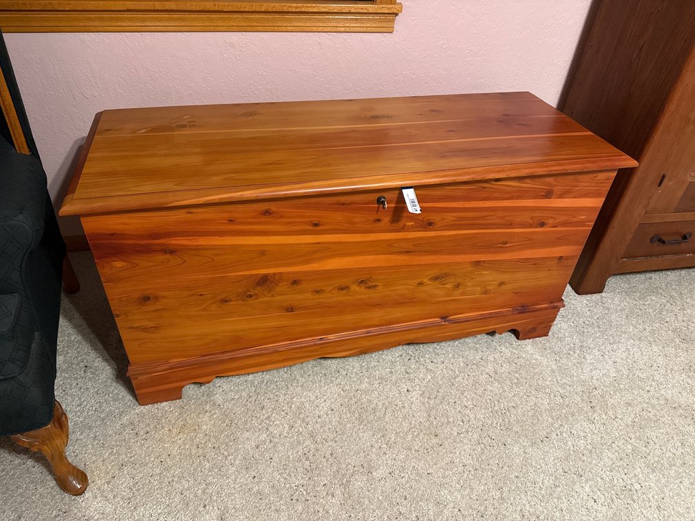 Lane Cedar Chest