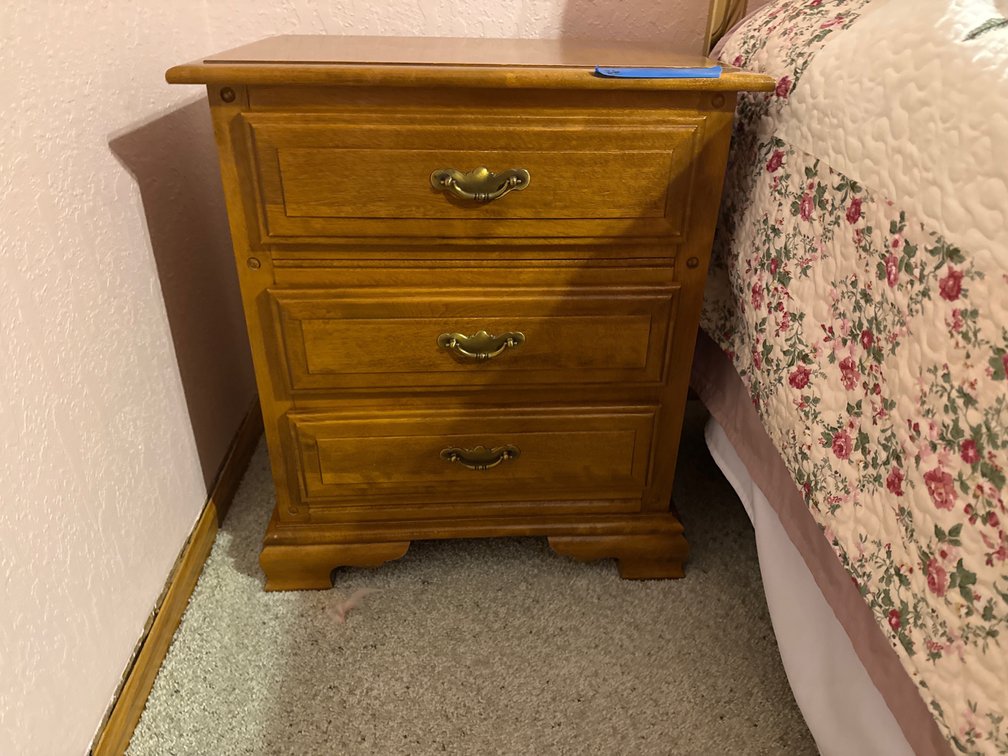 FANFARE Nightstand