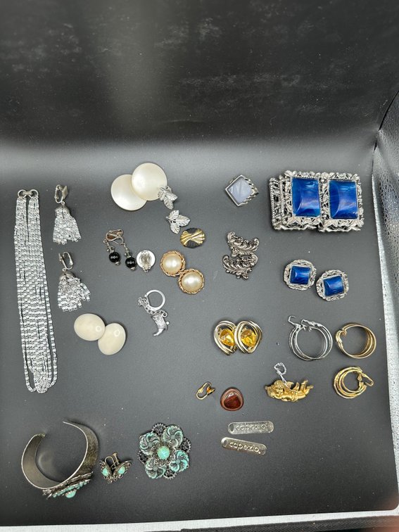 Sarah Cov Jewelry and Vintage Jewelry