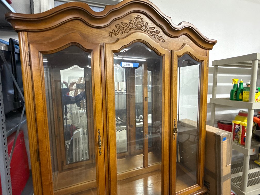 Stanley Furniture China Cabinet