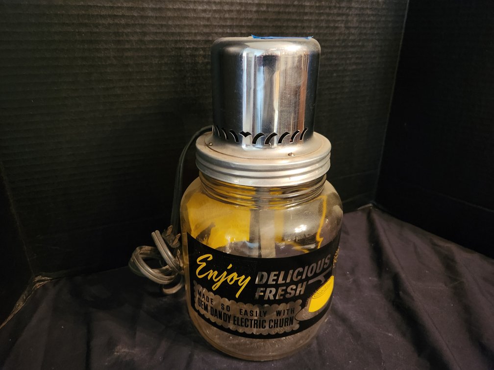 Electric butter churn