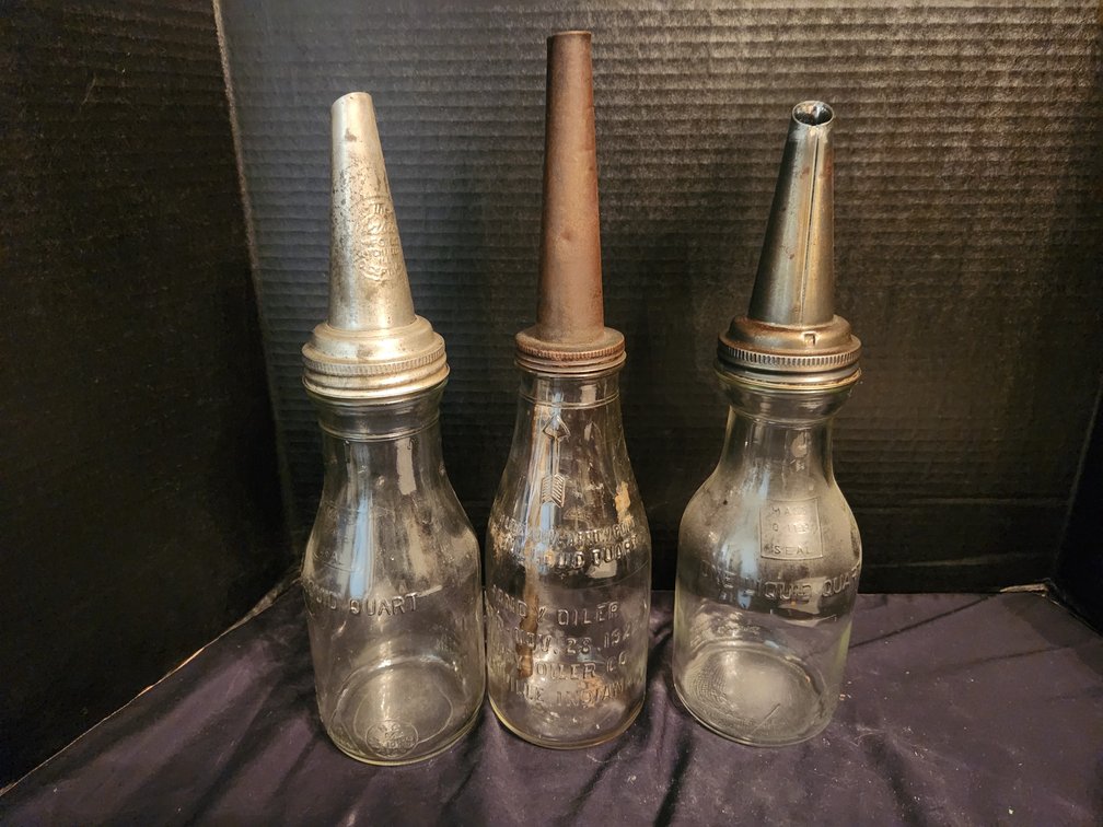 Glass oil jars