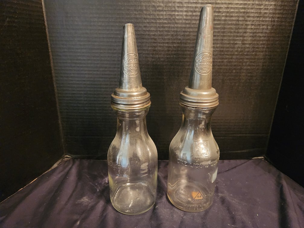 Glass oil jars