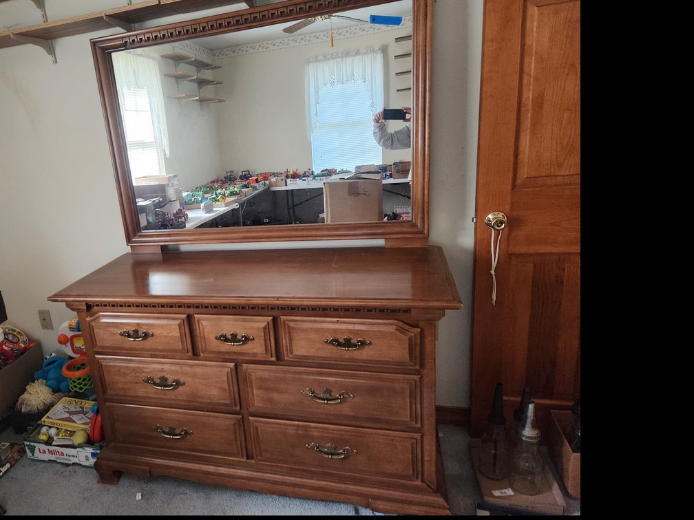 Thomasville Dresser and Brass Bed