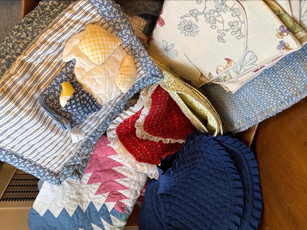 Vintage kitchen linens