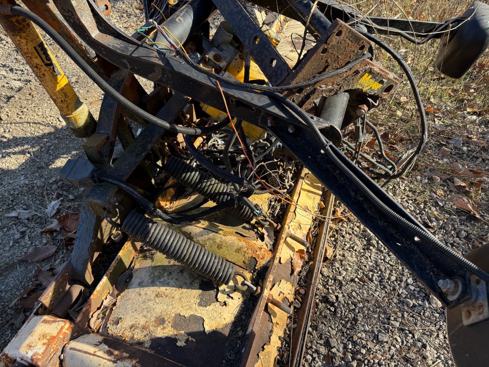 Meyer 9 ft Snow Plow w/ Lights