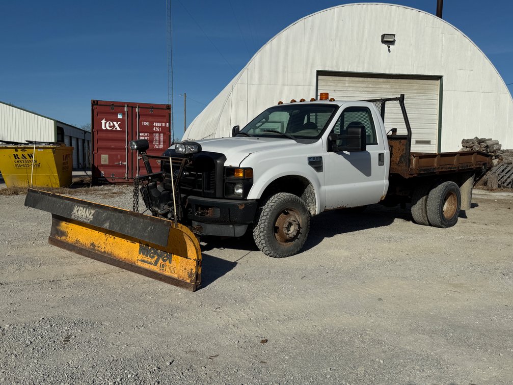 2008 Ford F-350 XL 4x4 Flatbed Truck