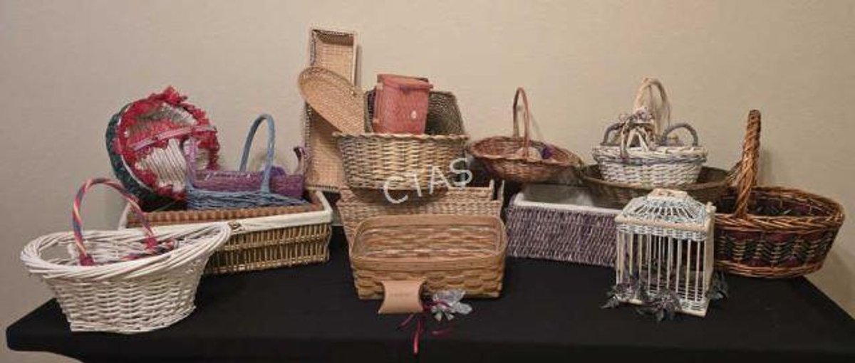 Signed Longaberger Vanity Basket w/ Liner & Tie-On