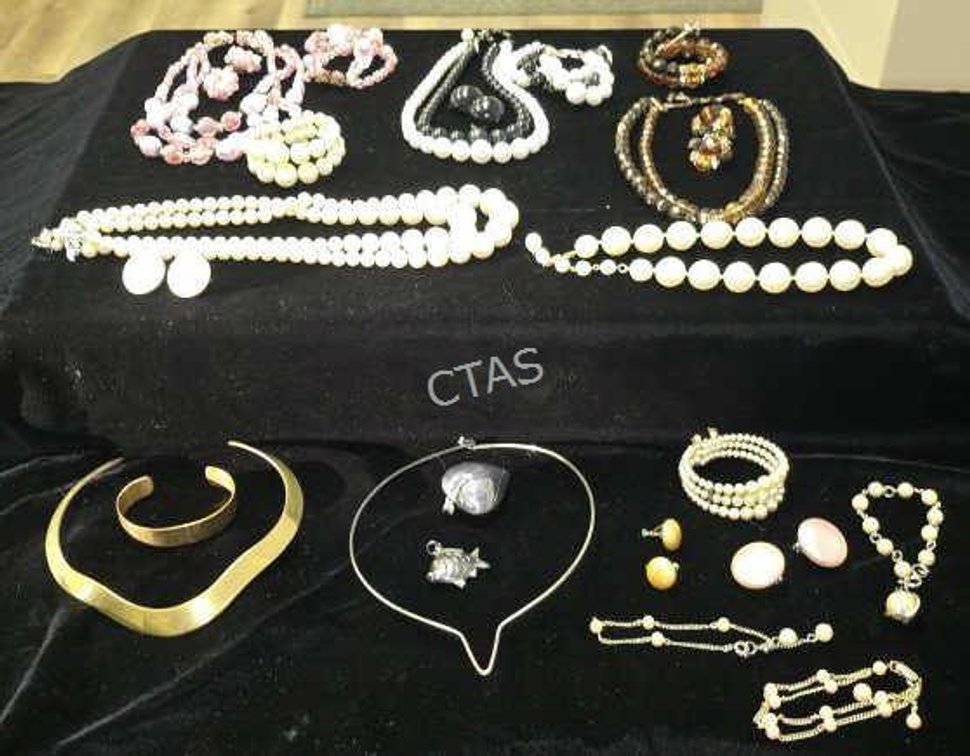 Vintage Jewelry Assortment