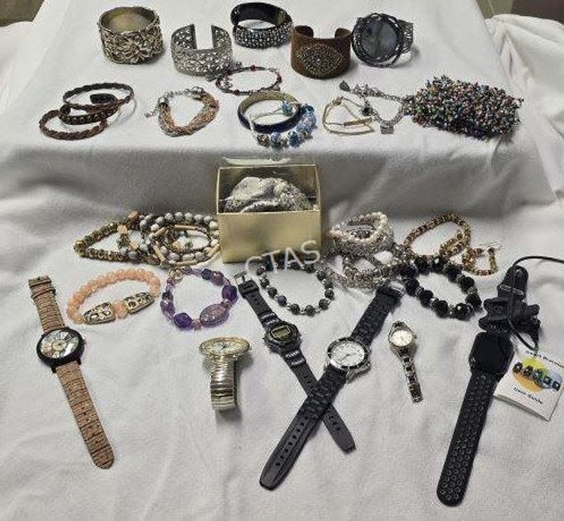 Bracelet & Watches Collection