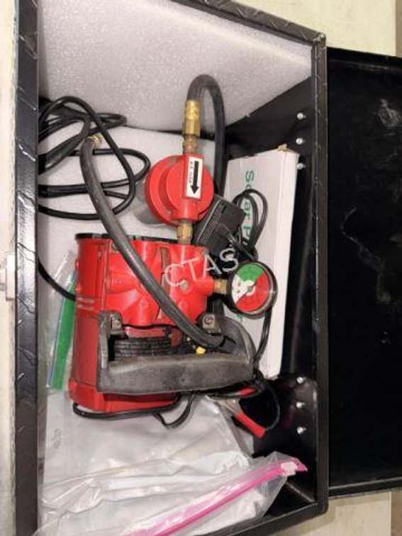Milwaukee Vacuum Pump In Tool Box