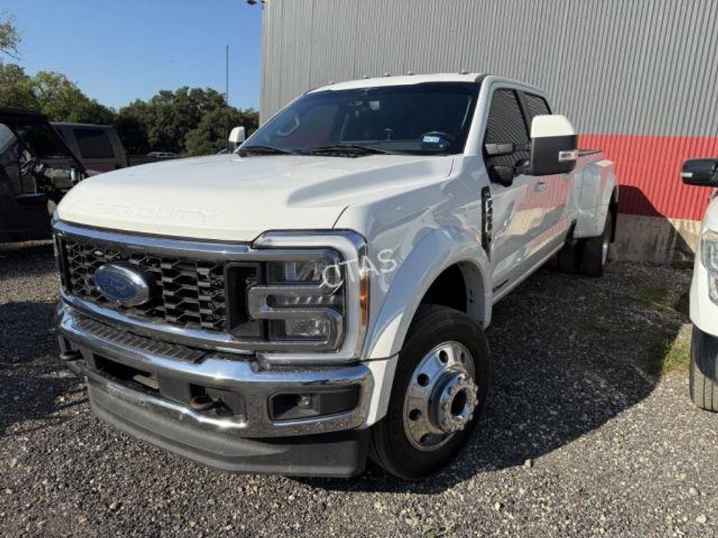 2023 Ford F-450 Dually Lariat 6.7L Power Stroke