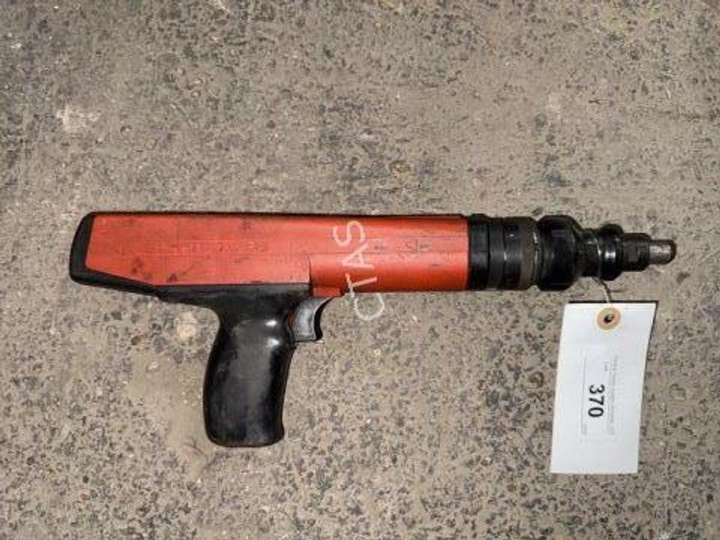 Hilti DX36 Stud Gun